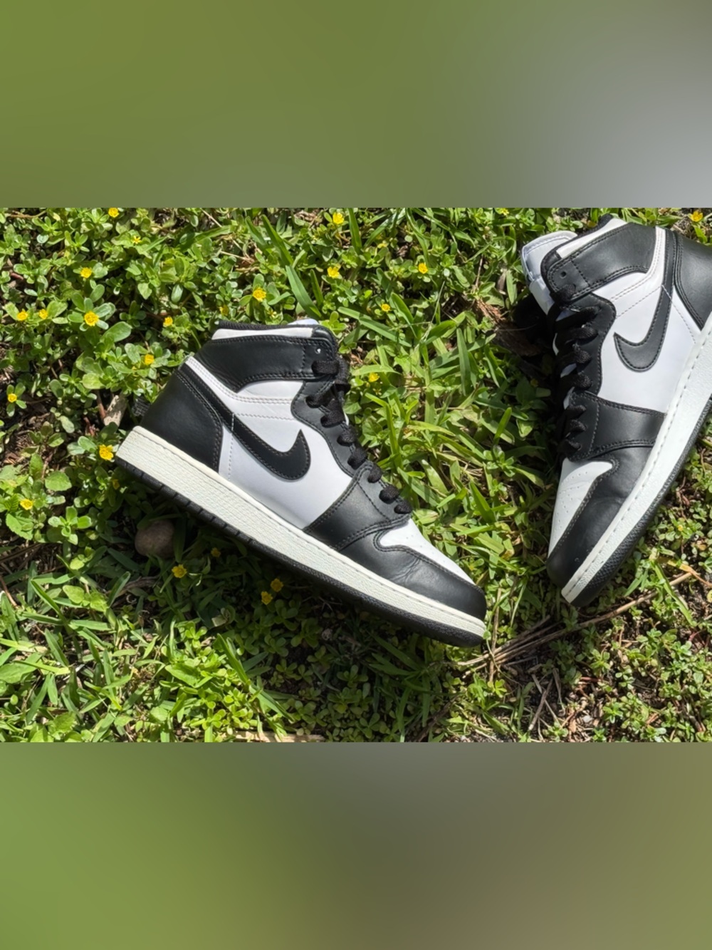 Nike Air Jordan 1 Retro High OG "Black White" GS - Picture 6 of 15